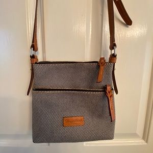 Uncommon (black/white) Dooney & Bourke Crossbody